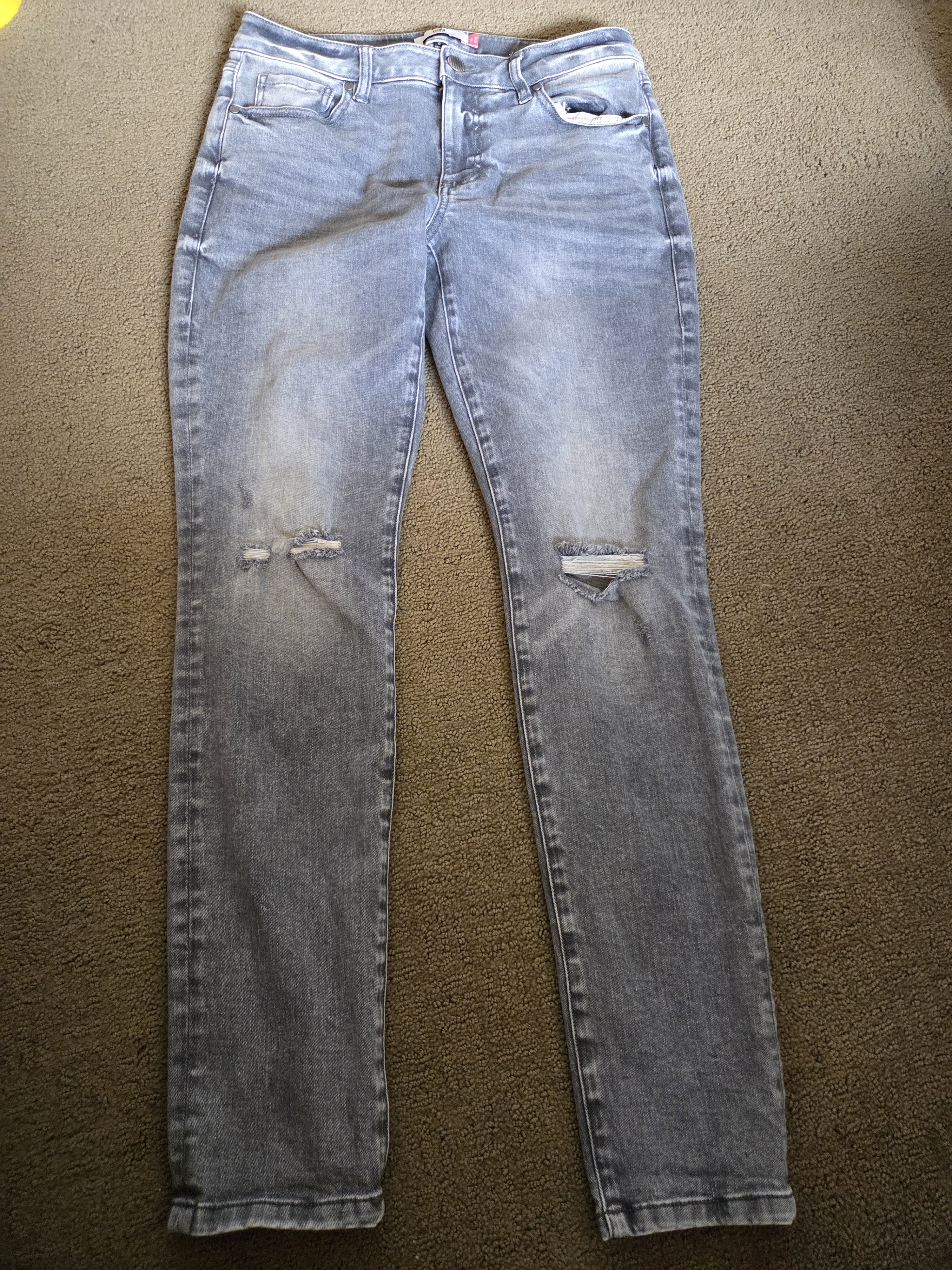 Cabi Grey Light Wash High Skinny Jeans With Knee Rips